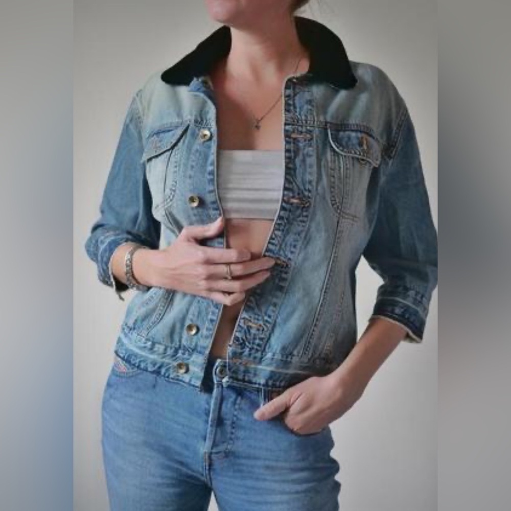 Dolce & Gabbana Blue Denim Jacket with Black Collar